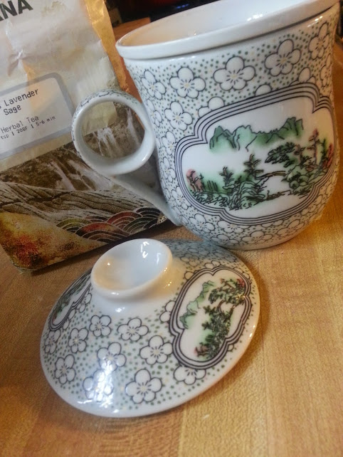 My prettiful almost new tea infuser cup